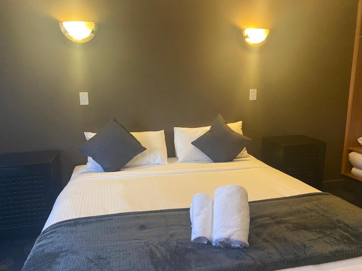 The Astor Hotel Motel Goulburn Zewnętrze zdjęcie