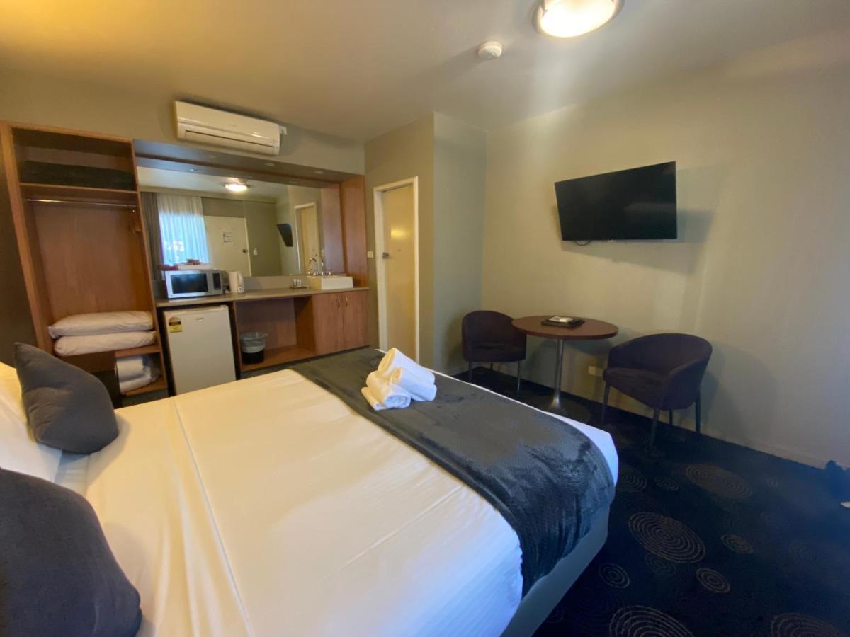 The Astor Hotel Motel Goulburn Zewnętrze zdjęcie