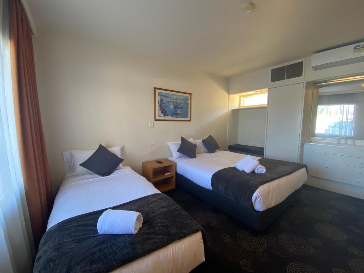 The Astor Hotel Motel Goulburn Zewnętrze zdjęcie
