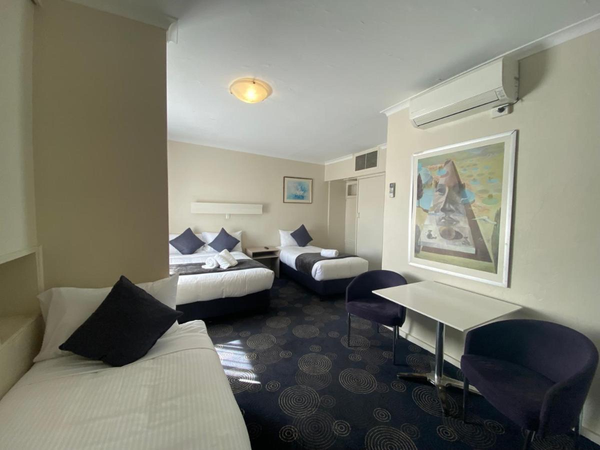The Astor Hotel Motel Goulburn Zewnętrze zdjęcie